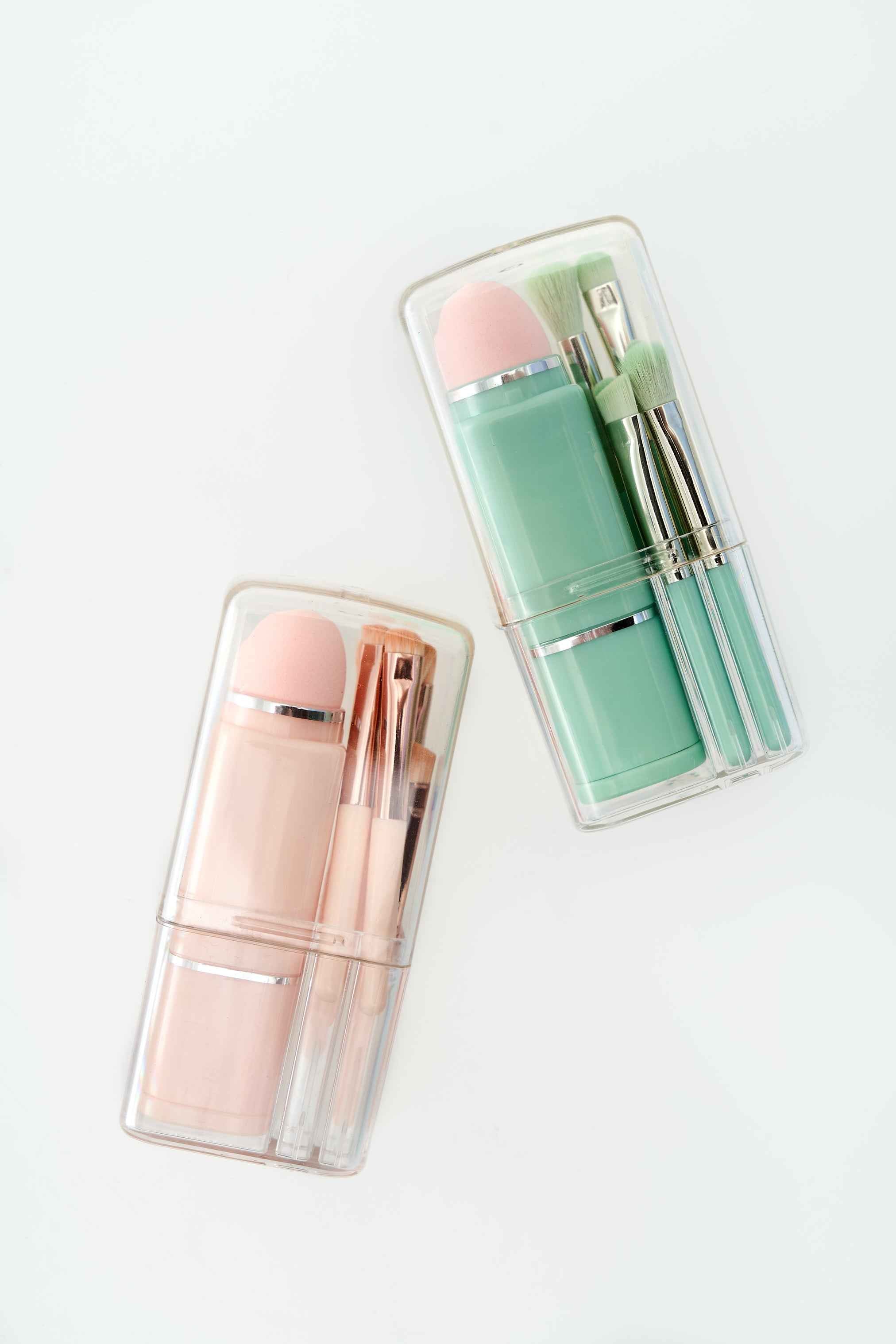 Set de pinceaux de maquillage avec étui (2 couleurs)