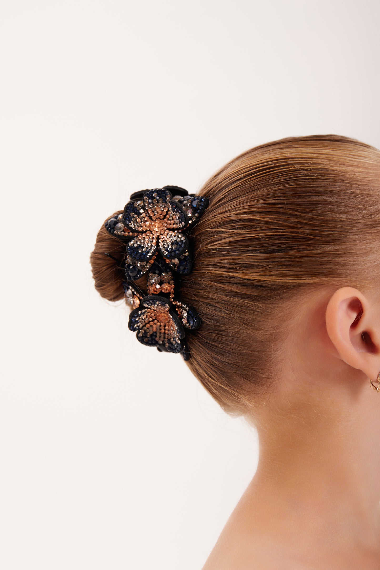 Rhinestone Bun Clip "Black Flower"