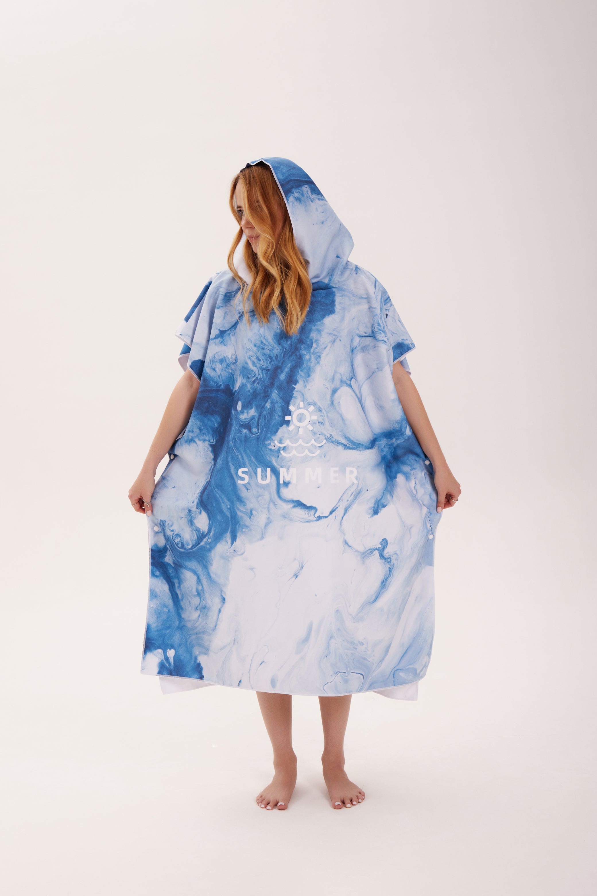 Microfiber beach poncho with hood