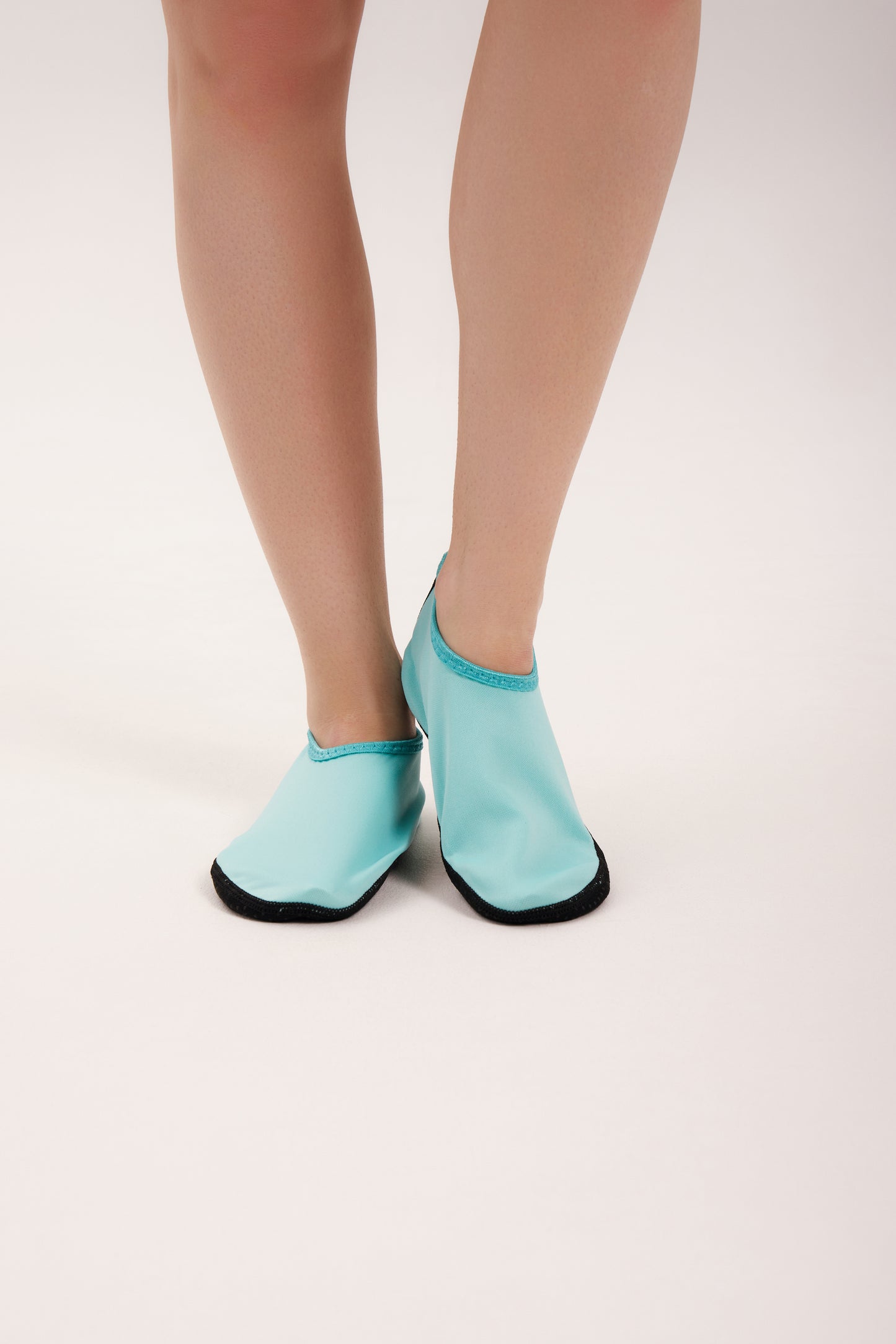 Plain water shoes (5 colours)