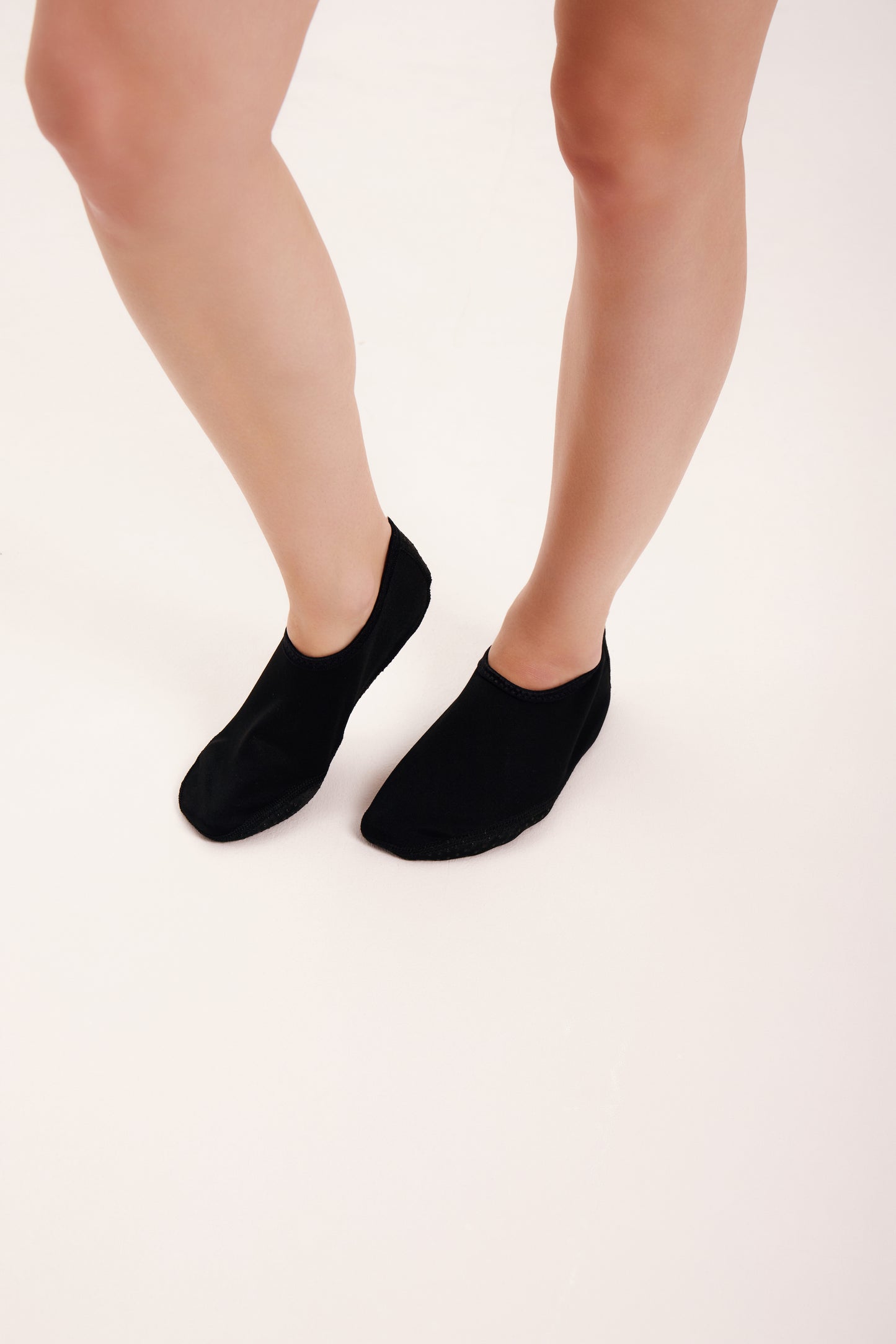 Plain water shoes (5 colours)