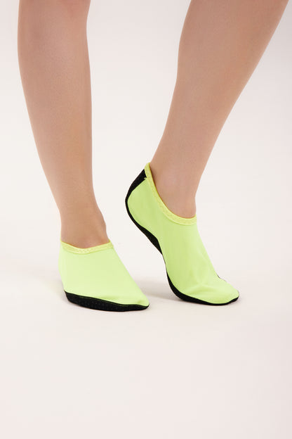 Plain water shoes (5 colours)
