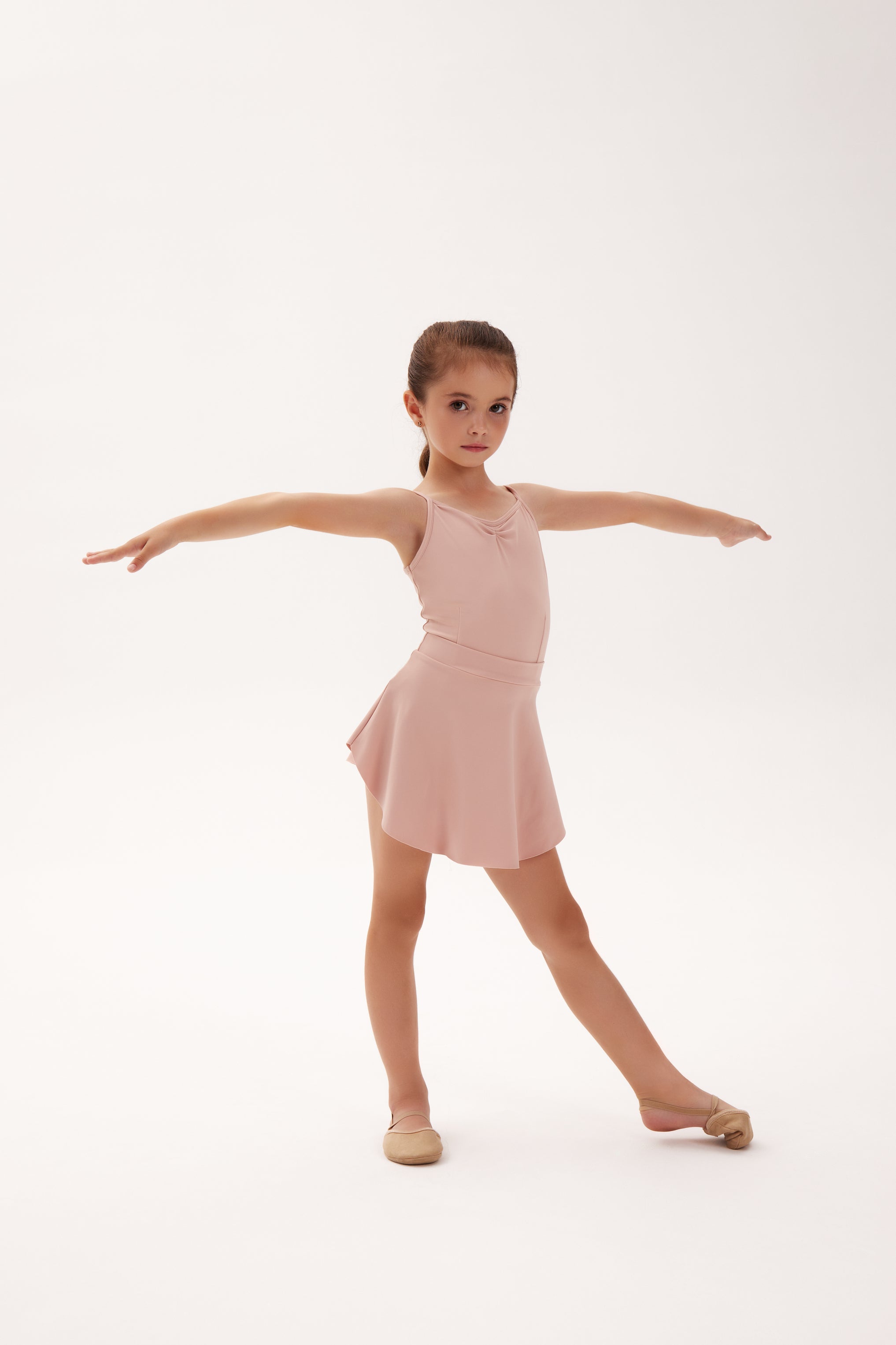 Tenue de danse classique " Estée " : justaucorps + jupette (3 coloris)
